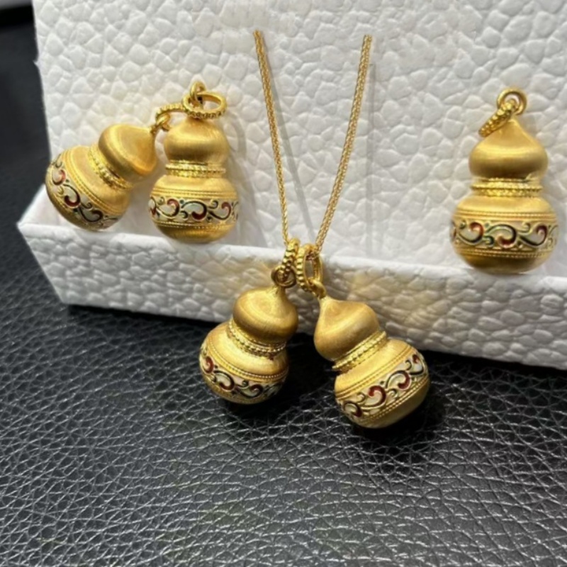 Ethnic Fashion Boutique - 18K gold auspicious cloud gourd pendant