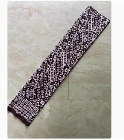 Malaysia Longi Tube Skirt Saro - огляд і ціна Batik Sarong Wrap