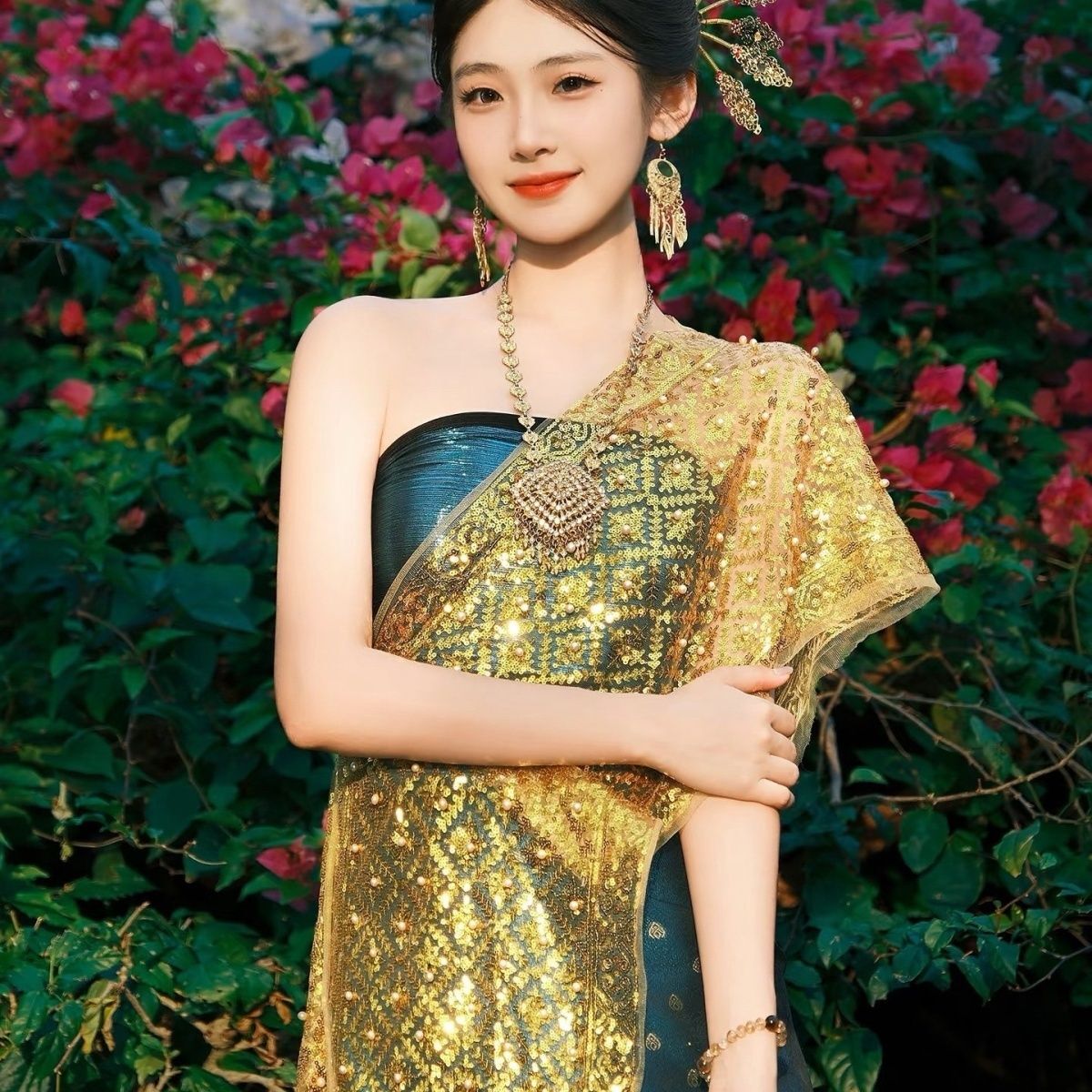 Thailand Women Clothing Set Th - огляд і ціна Batik Sarong Wrap