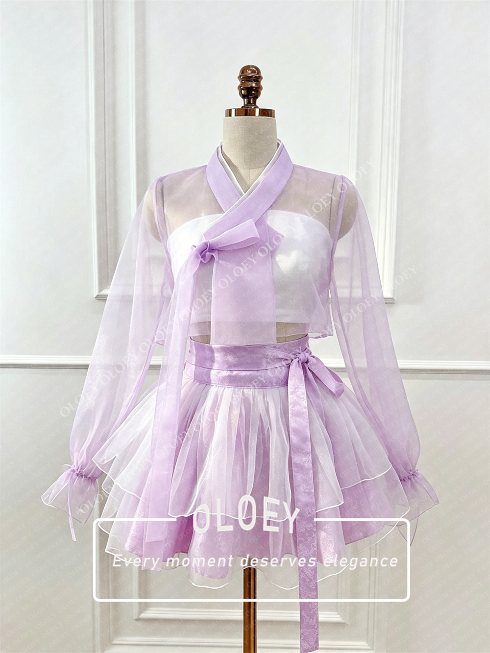OLOEY Modern Black Red Short C - огляд і ціна Hanbok Modern Set