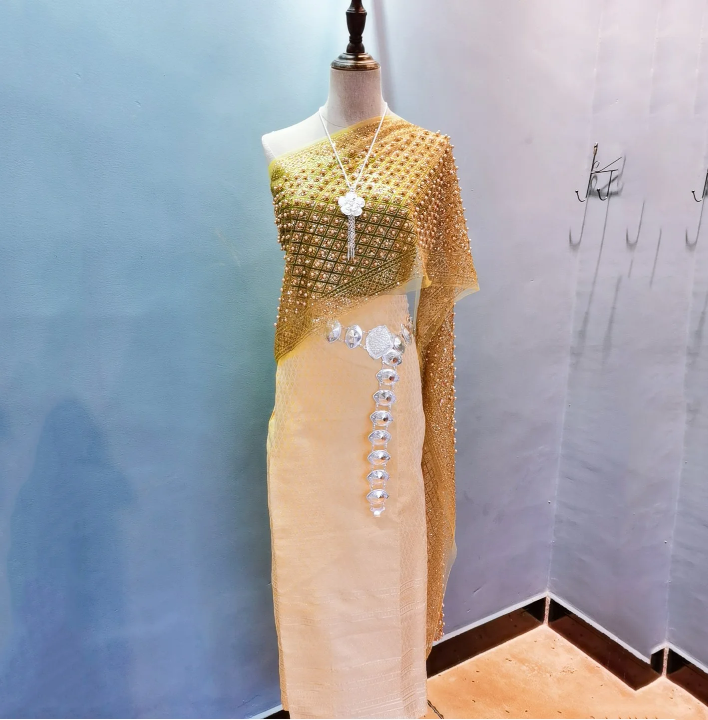 2025 New In Summer Women Strap - огляд і ціна Batik Sarong Wrap